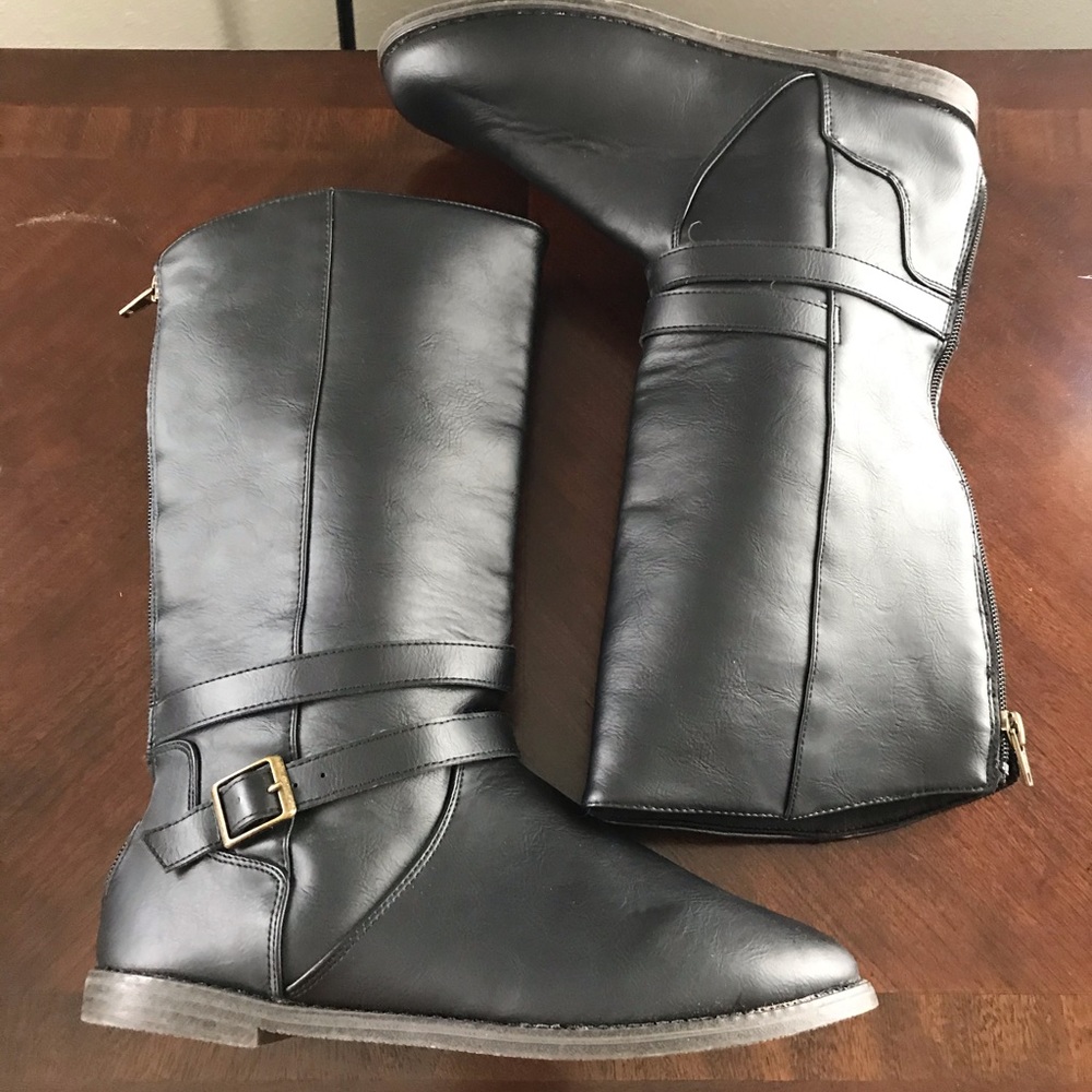 Target Women’s Black Buckle Tall Boots Size 5